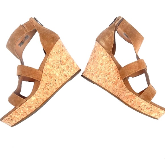 UGG Whitney Wedge Sandal (Chestnut) - Picture 6 of 11